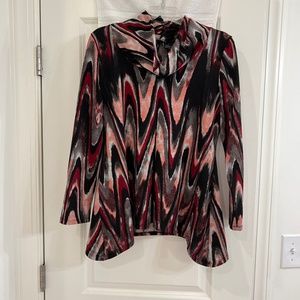 New Directions Petite Women's Shark Bite Hem Long Sleeve Blouse--Size Large